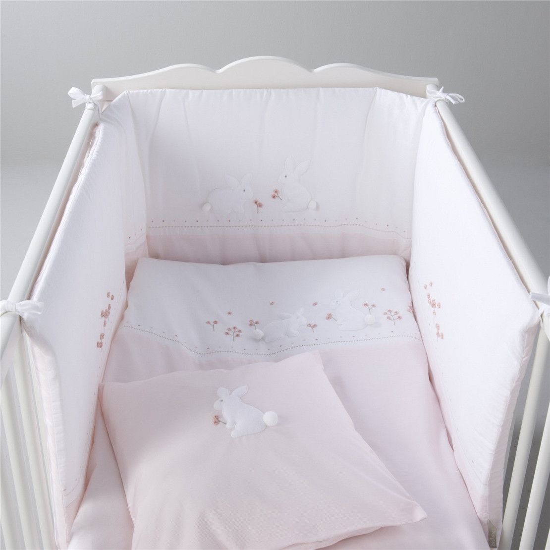 Декоративна подушка дитяча 3D аплікація 40*40 Rosa рожева