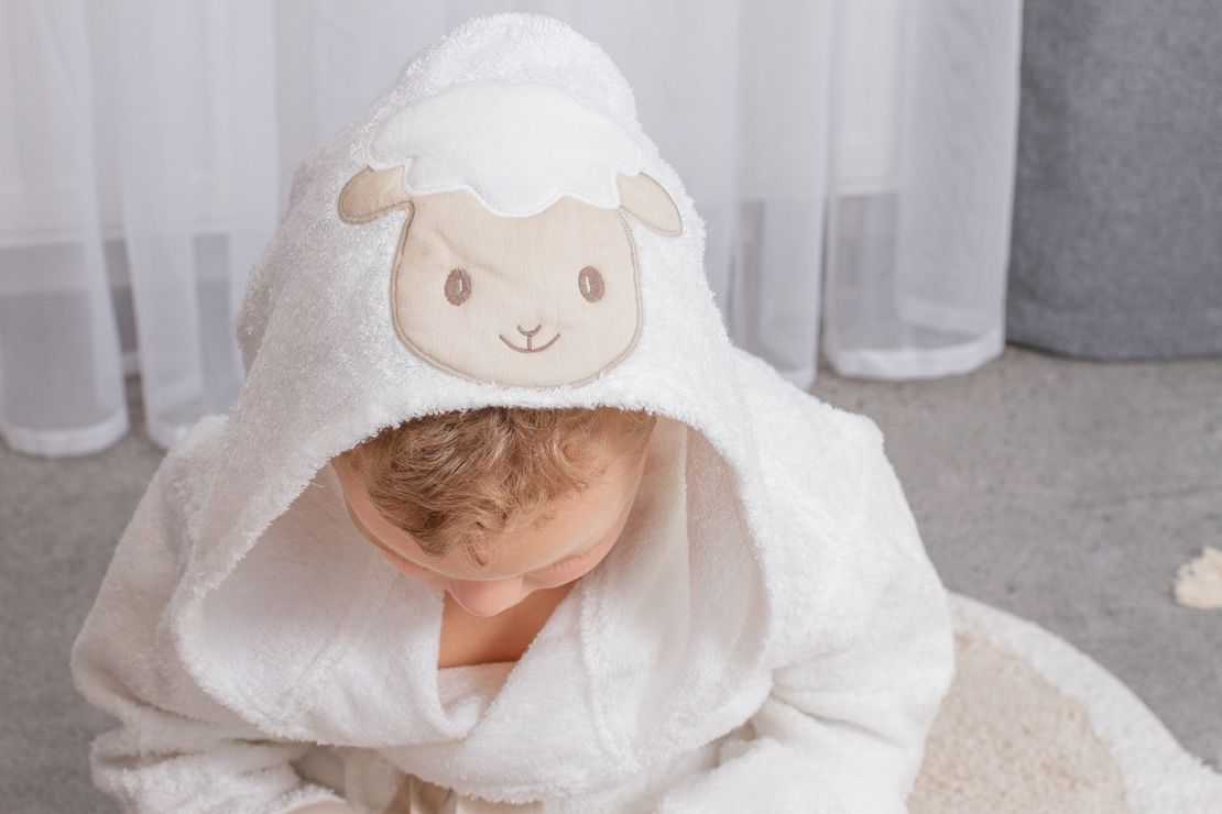 Детский банный халат Lamb белый c капюшоном овечка