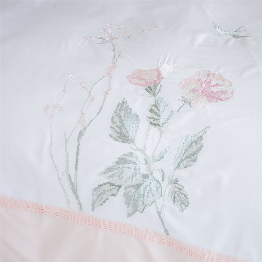Комплект постельного белья с вышивкой 200х220 HELEN, белый с розовым