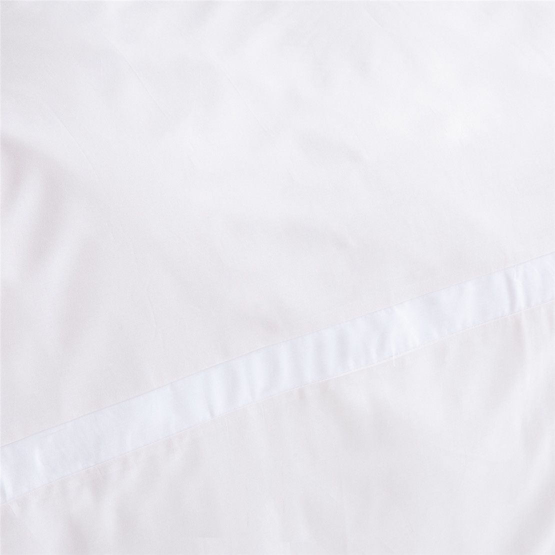 Элегантный Комплект постельного белья 200x220 BORDER, цвета пудра