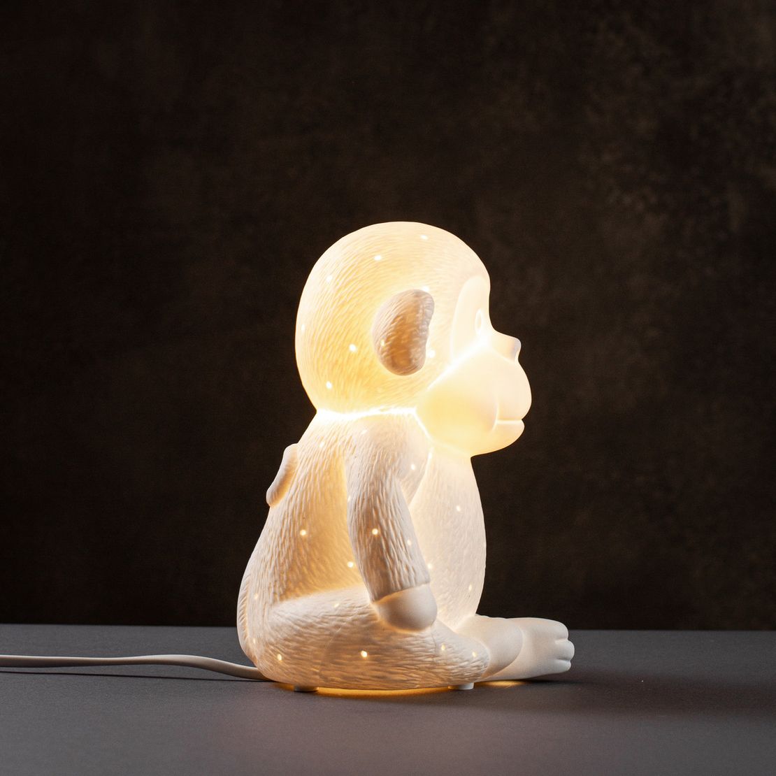 Настільна порцелянова лампа-нічник "Мавпочка", ручна робота, з регулюванням кольору освітлення - 16 кольорів!